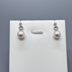 18K白金珍珠鑽石方扣耳環