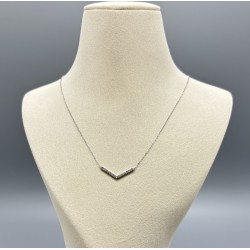 18K白金鑽石V型頸鏈
