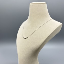 18K白金鑽石V型頸鏈
