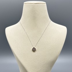 18K白金方形啡鑽頸鏈