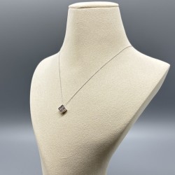 18K白金方形啡鑽頸鏈