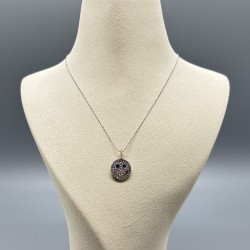 18K白金鑽石笑臉吊墜