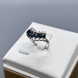 PT鉑金藍寶石鑽石V戒