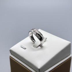 18K金梯方鑽石戒指