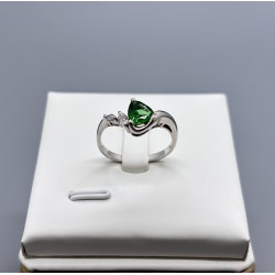 PT鉑金三角沙弗萊石鑽石戒指