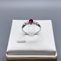 18K白金紅寶石鑽石戒指
