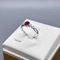18K白金紅寶石鑽石戒指