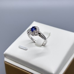 18K白金藍寶石鑽石戒指（U型包鑲）